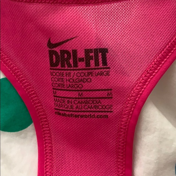 Nike Tank Bundle!! - Picture 4 of 10